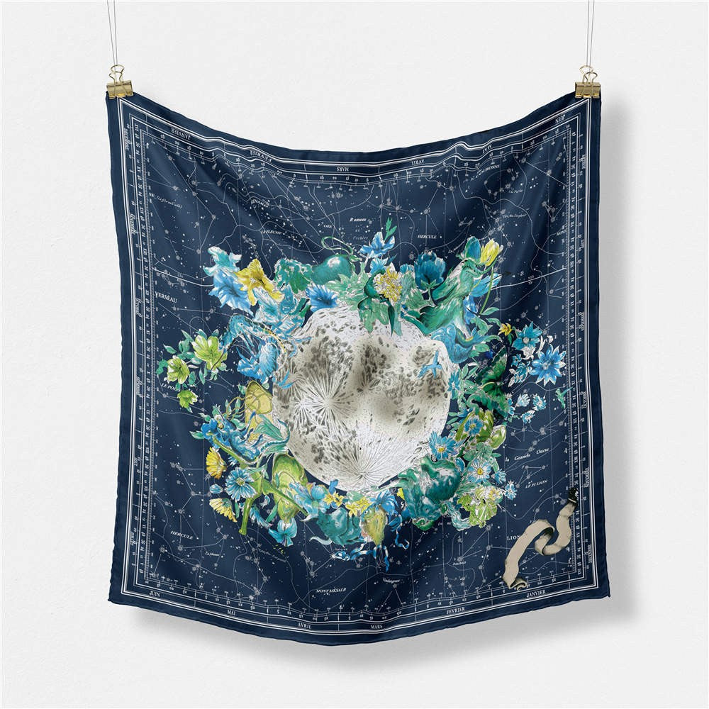 Set de 2 eșarfe din mătase, 53 cm x 53 cm, Lumea în flori, culoare: albastru și alb, 100% mătase