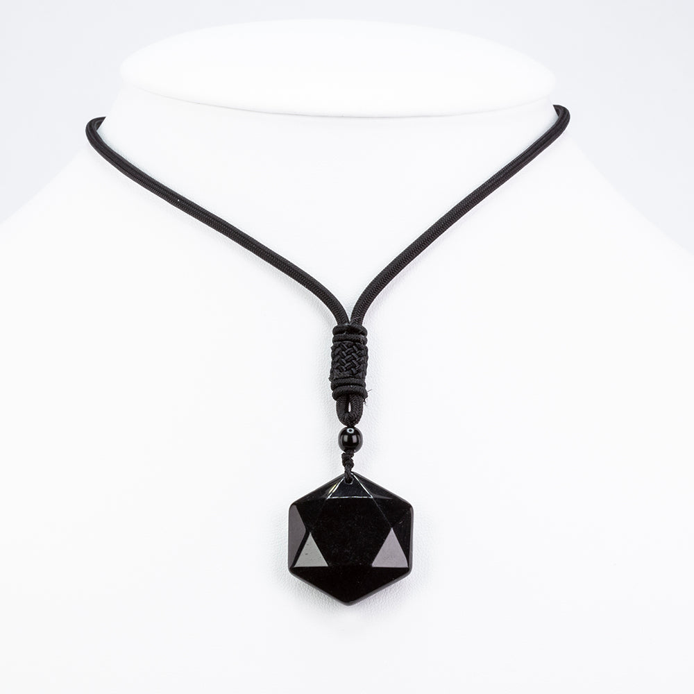 Pandantiv protector cu obsidian hexagonal