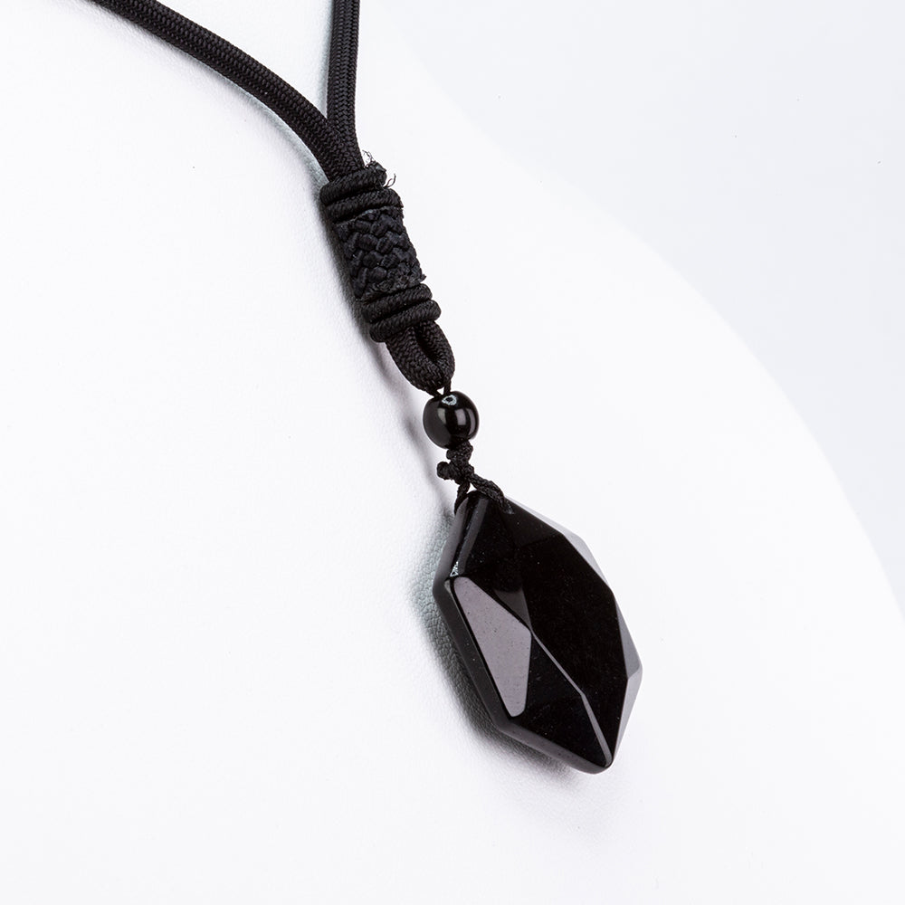 Pandantiv protector cu obsidian hexagonal