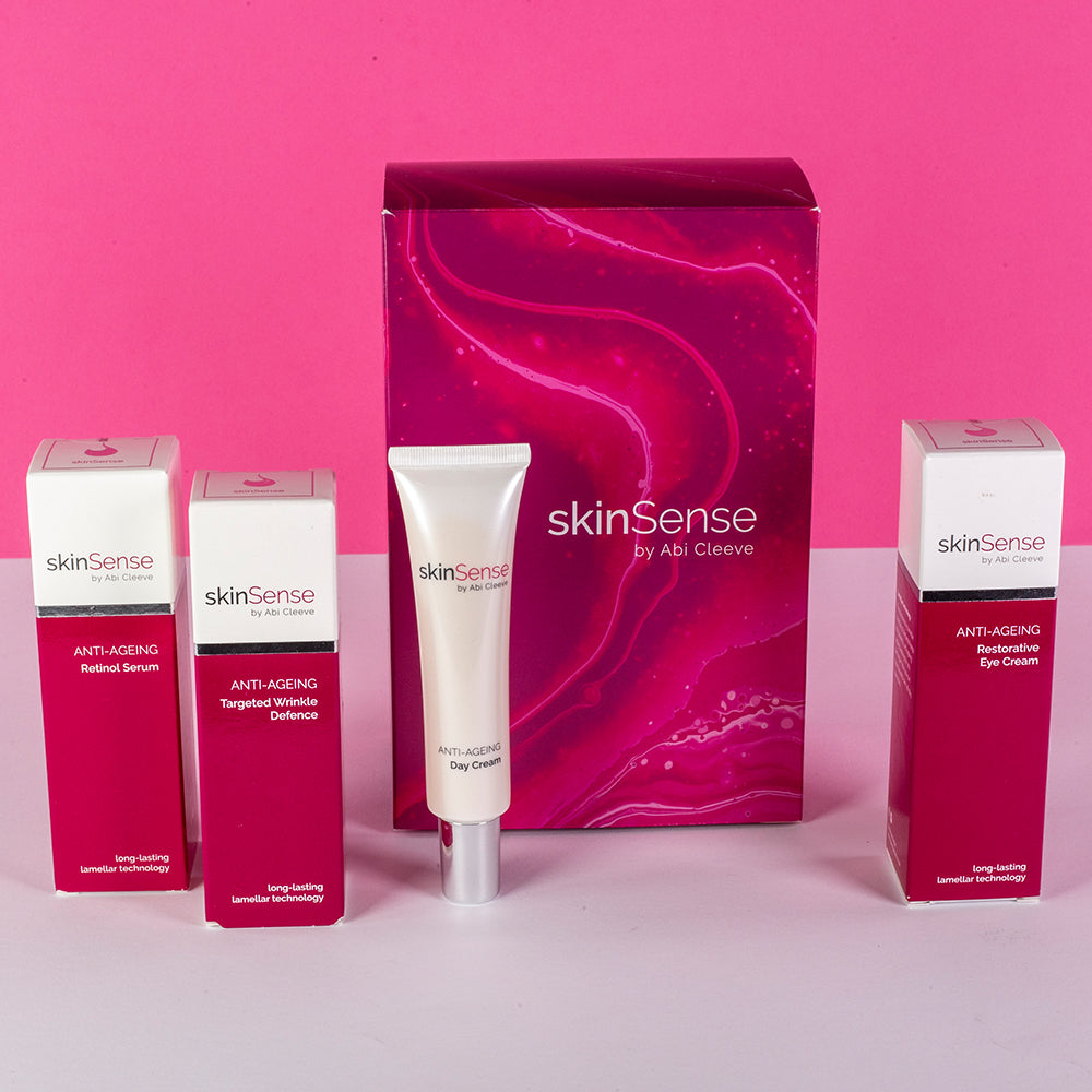 Colecția de tratamente anti-îmbătrânire SkinSense din 4 produse